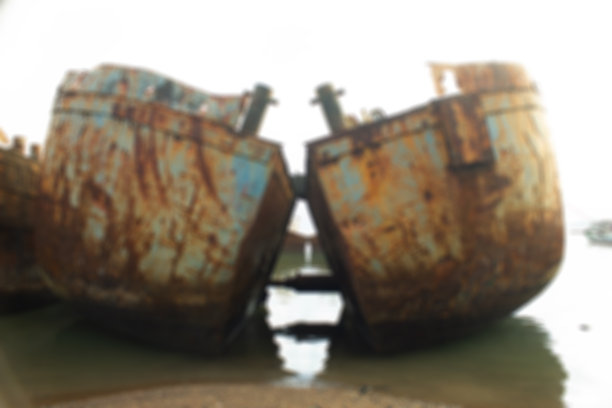 离焦的抽象背景被遗忘的船图片下载