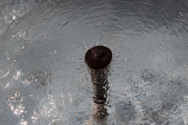 水池、喷泉、波图片下载