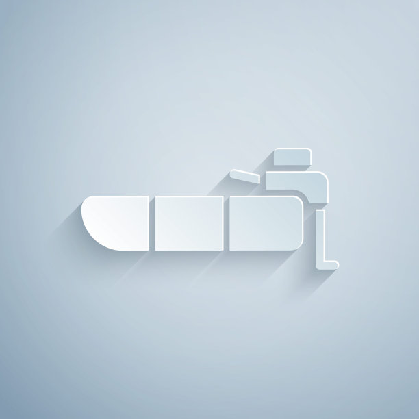 剪纸充气船与舷外马达图标隔离在灰色背景。纸艺术风格。向量图片下载