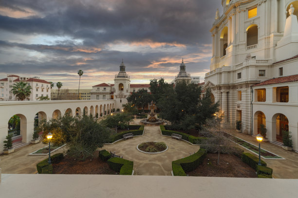 帕萨迪纳市政厅庭院图片下载