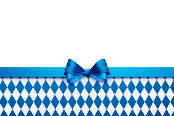啤酒节概念-蓝丝带坐在格子蓝和白的背景图片下载