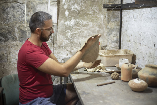 波特在工作图片下载