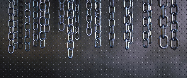 简单的背景与短吊链和工业背景。广泛的水平组合。图片下载