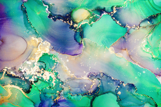 豪华抽象流体艺术绘画酒精墨水技术，混合绿色，紫色和金色油漆。仿大理石石材切割，金光闪闪。温柔梦幻的设计。图片下载