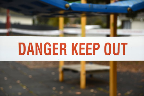 公共游乐场在封锁期间关闭图片下载