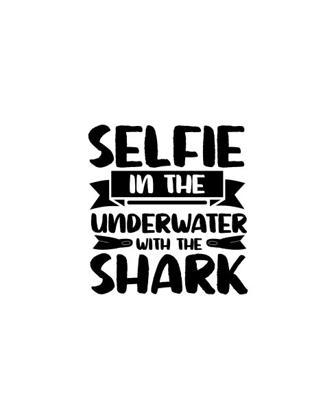 在水下与鲨鱼手自拍图片下载