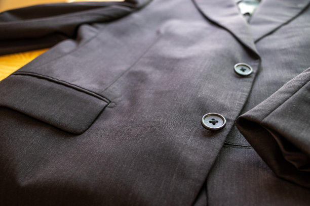 男士黑色西装图片下载