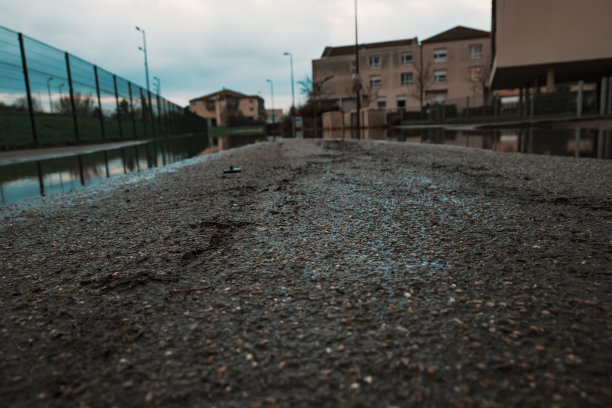 雨后被淹的街道图片下载