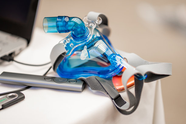 用于治疗的通用旋转鼻罩。有效的治疗。图片下载