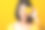 亚洲女孩微笑着拿着橘子。图片下载
