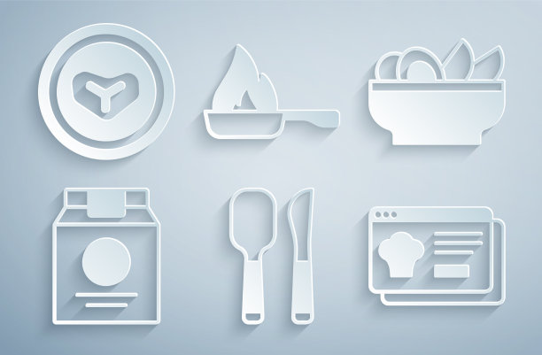 把刀和勺子放在网上的盘子里图片下载