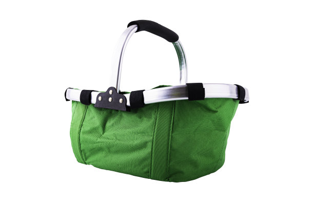 绿色织物或洗衣篮孤立在白色背景。图片下载