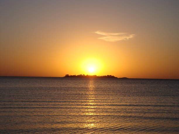 Río de la Plata的日落图片下载