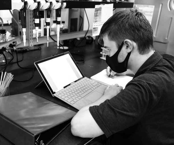 实验室的生活图片下载