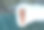 白色石膏石膏的断腿搁在绿色方格枕头上。特写男人的腿和手指。从台阶上摔下来后腿部骨折。那条腿翻了起来摔断了图片下载