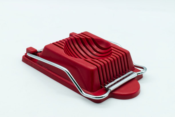 蛋切片工具隔离在白色背景上图片下载