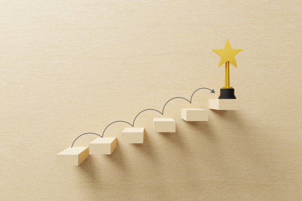 增长或增加设计理念。方块楼梯移动台阶成长目标和奖励奖杯在顶部。成功、成就或目标的商业动机。3 d演示。图片下载