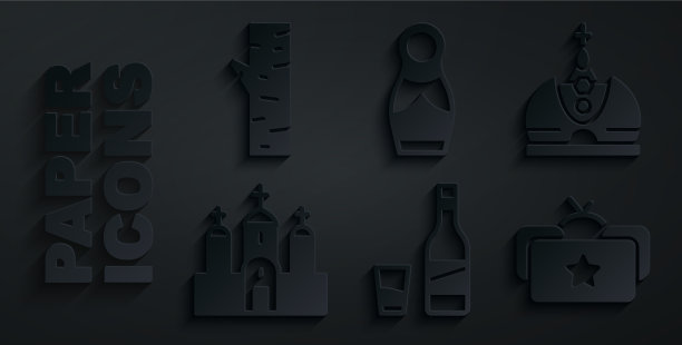 将伏特加酒瓶与玻璃国王皇冠放在教堂图片下载