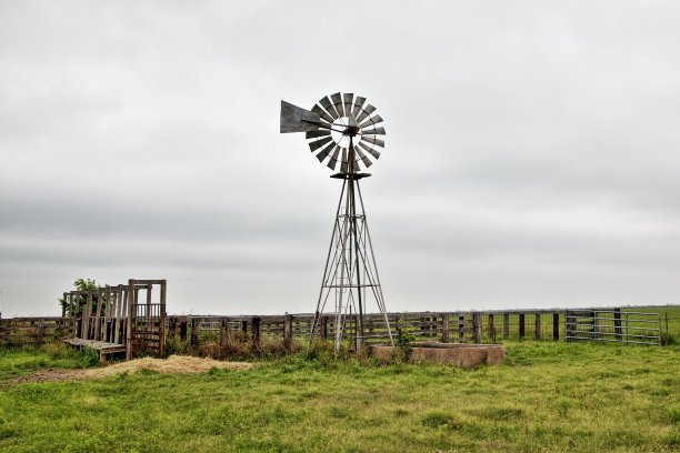 风车和笔图片下载