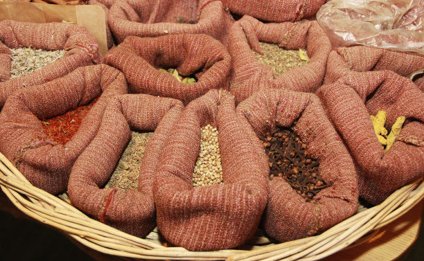 袋装的干辣味香料图片下载