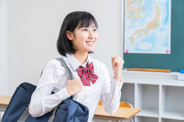 亚洲女孩学习，校服，图片下载