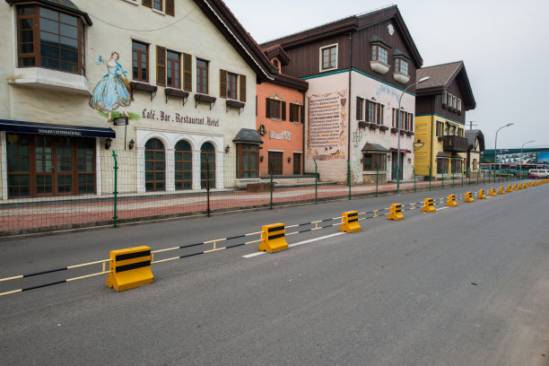 北京通惠小镇酒吧街图片下载