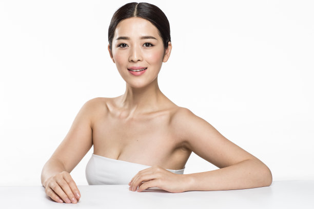 青年女人妆面肖像图片下载