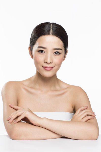 青年女人妆面肖像图片下载