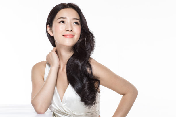 有着漂亮头发的美女图片下载