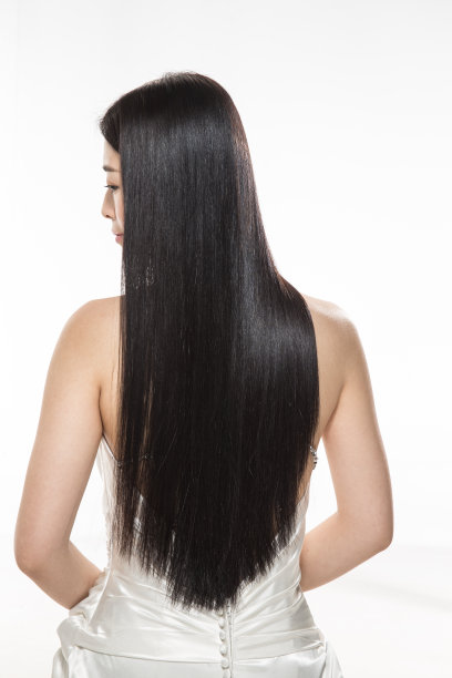 有着柔顺的长发的美女图片下载