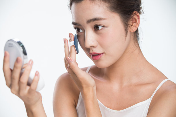 青年女人化妆图片下载