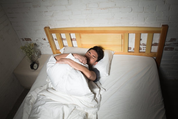 青年男人失眠图片下载