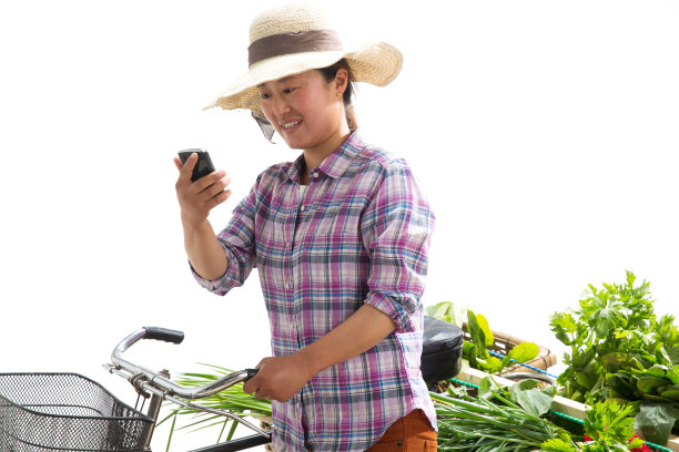 菜农拿着手机图片下载