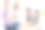 年轻的大学生在使用电脑图片下载