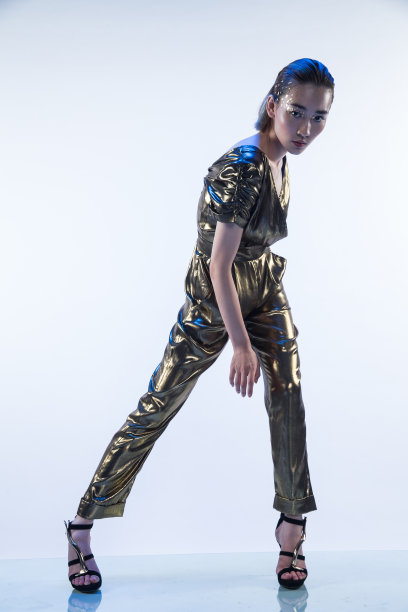 青年时尚女人图片下载