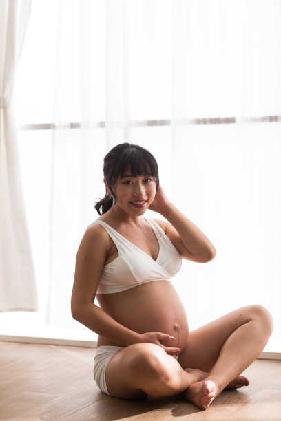 幸福的孕妇图片下载