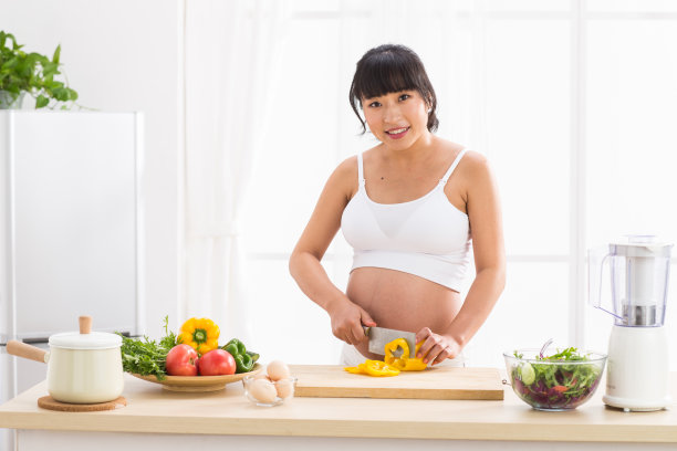 孕妇做饭图片下载