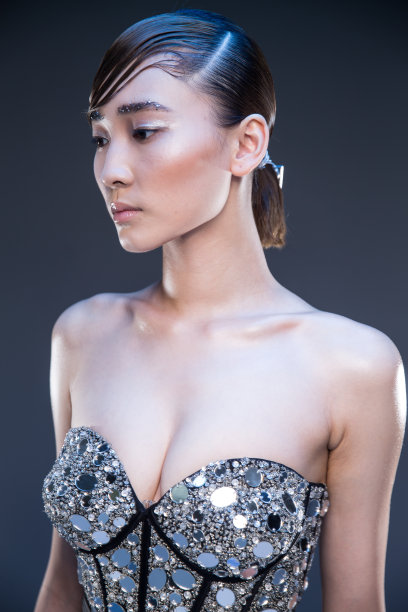 青年时尚女人图片下载