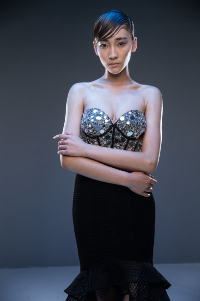 青年时尚女人图片下载