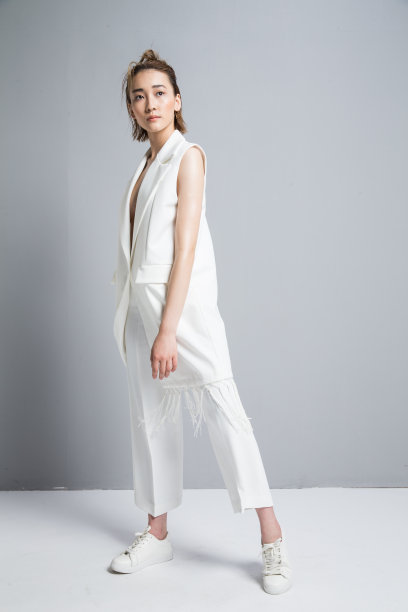 青年时尚女人图片下载