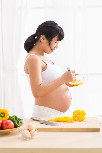 孕妇做饭图片下载