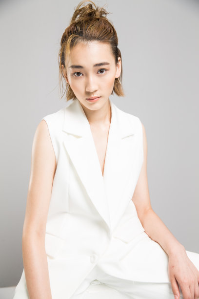 青年时尚女人图片下载