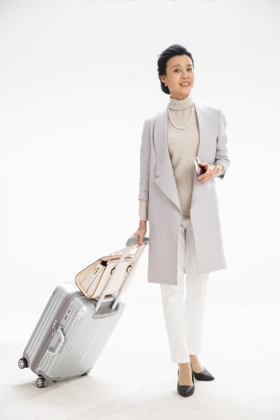 优雅女性旅行图片下载