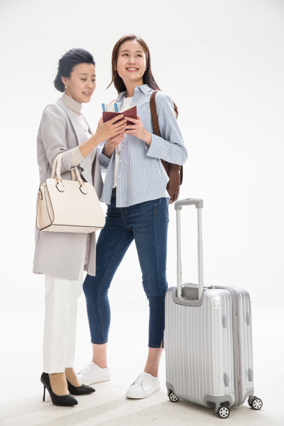 妈妈和女儿旅行图片下载