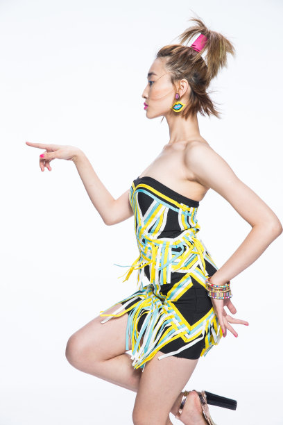 青年时尚女人图片下载