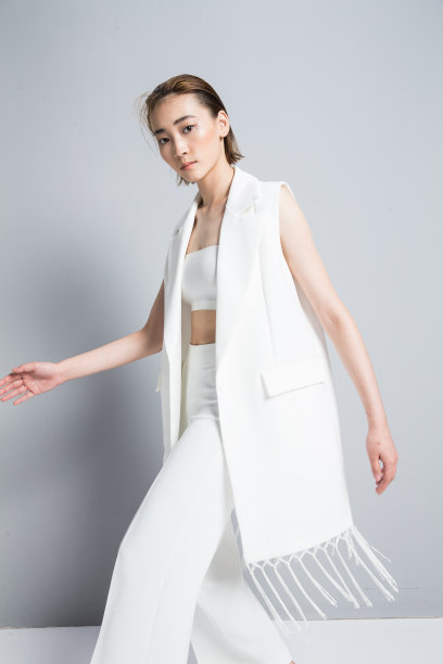 青年时尚女人图片下载