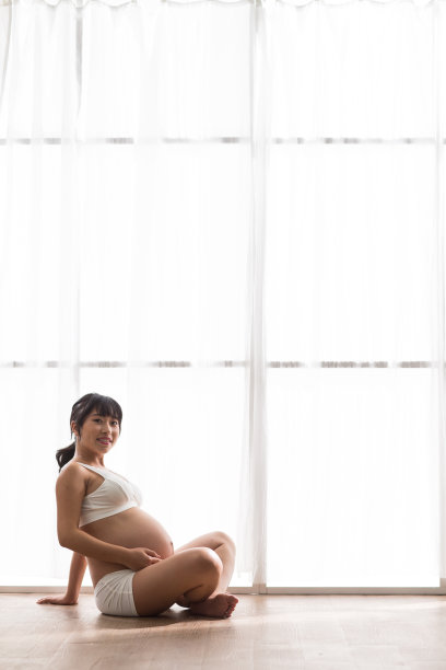 幸福的孕妇图片下载