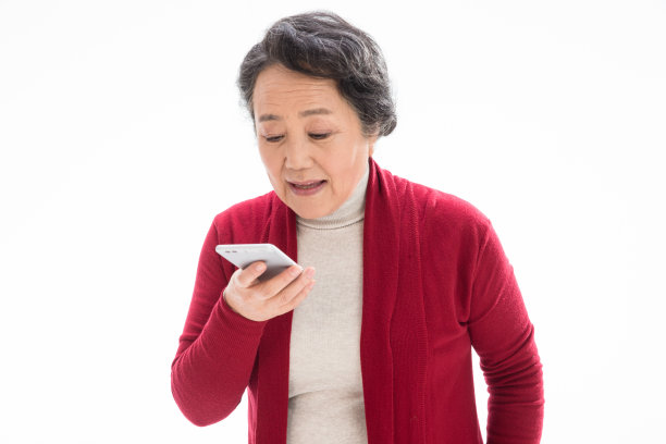 老年人打电话图片下载