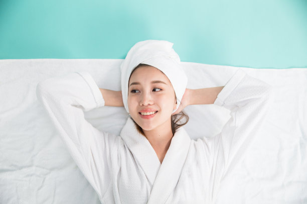 青年女人美容图片下载