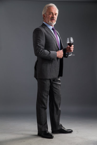 权威商务老年男人图片下载